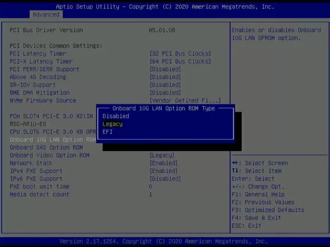 Supermicro BIOS에서 Onboard 10G LAN Option ROM Type의 Disabled, Legacy 및 EFI 선택지가 열린 화면