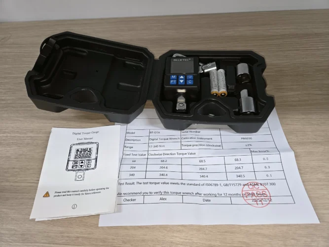 블루텍 BT-DTA 보관 케이스와 구성품, 설명서 및 시험 성적서
